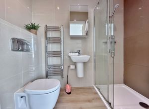 Photo 27- click for photo gallery